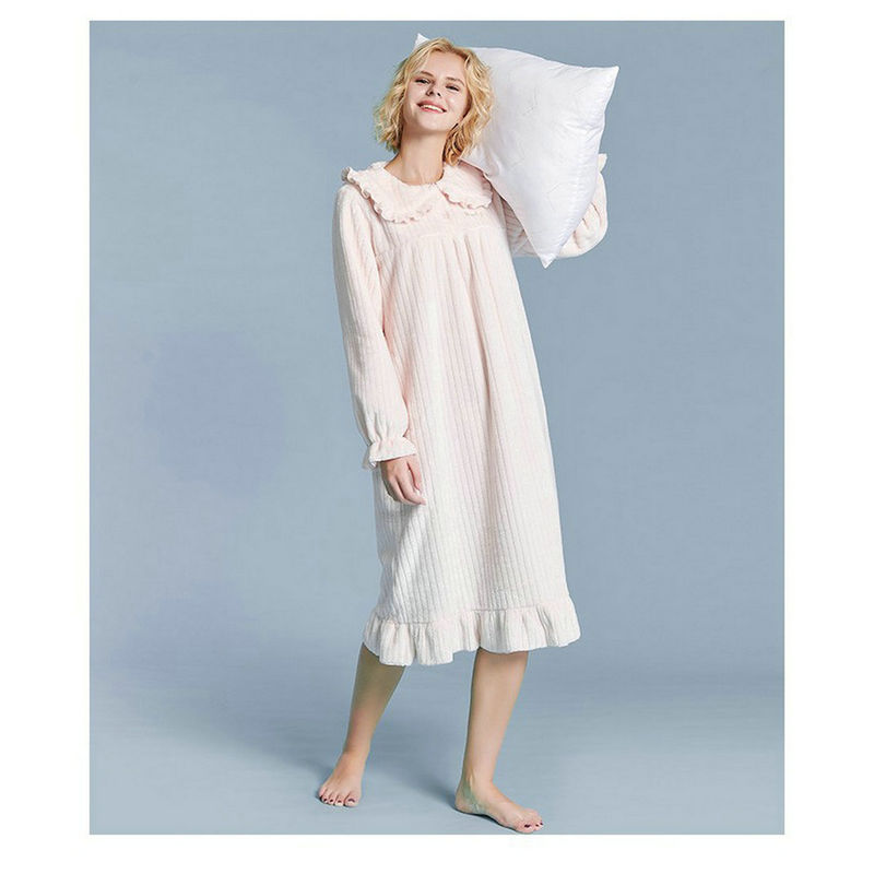 Women Wearing In Autumn Winter Stripe Fannel Fleece Robes With Long Sleeve