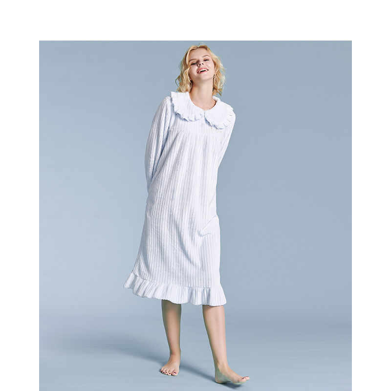 Women Wearing In Autumn Winter Stripe Fannel Fleece Robes With Long Sleeve -Blue