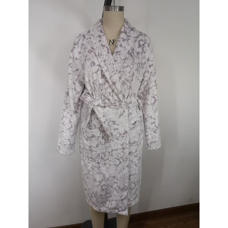 Women Wearing In Autumn Winter Burn Out Fannel Fleece Robes With Long Sleeve