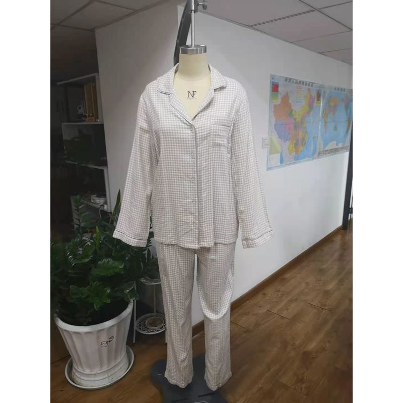 Ladies' Printed Soft Woven Flannel Home Wear Pajamas Set