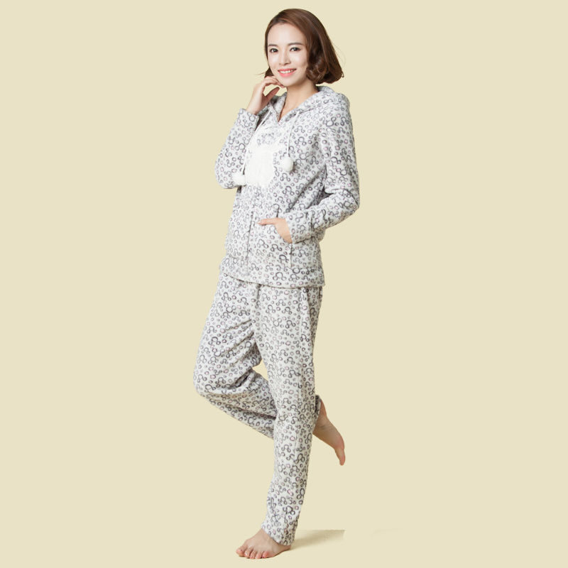 Women Wearing In Autumn Winter Printed Coral Fleece Pajamas Set With Zipper&Embroidery