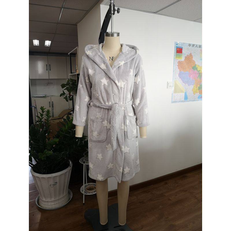 Women Wearing In Autumn Burned-Out Flannel Fleece Bath Robe